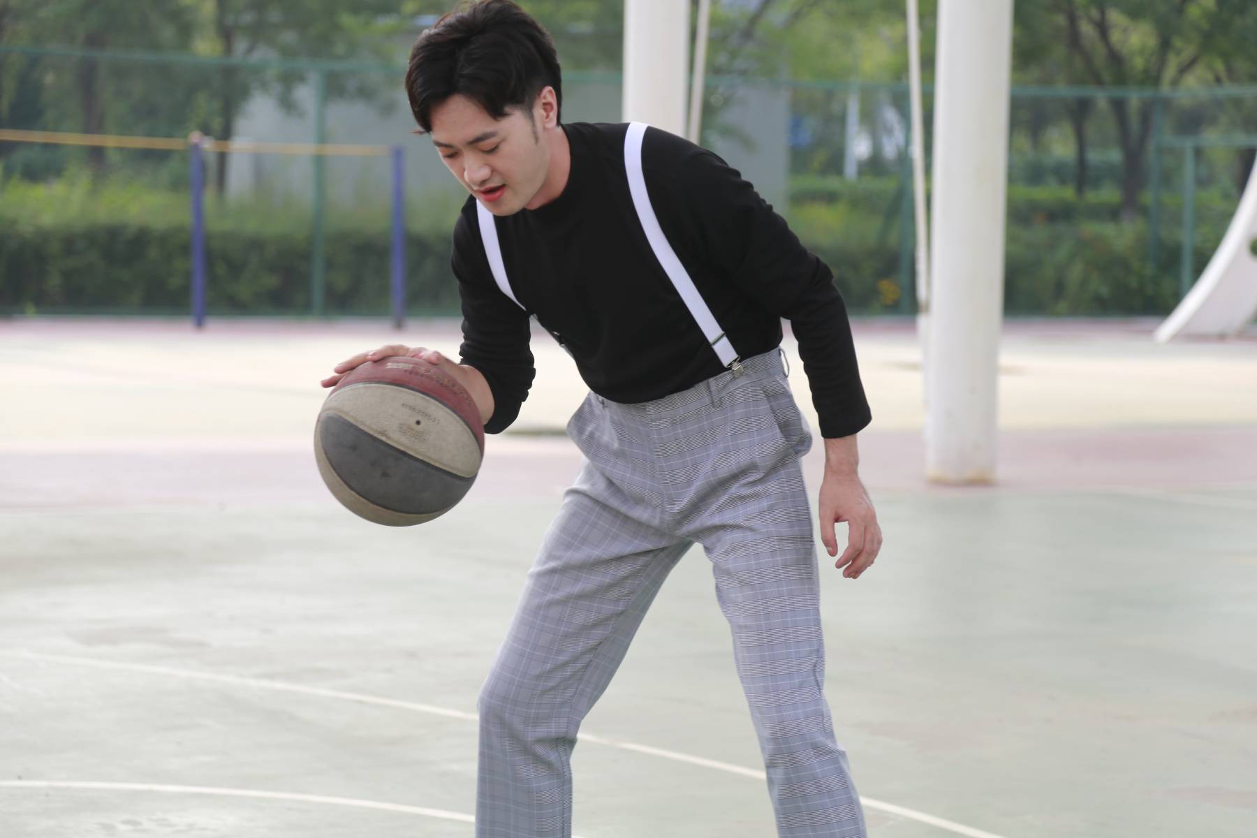 小伙下班去打篮球电影 小伙下班去打篮球电影