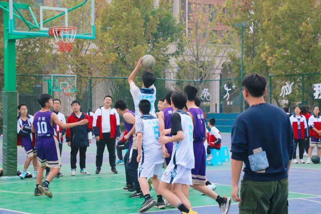 秋季篮球赛报道 秋季篮球赛报道